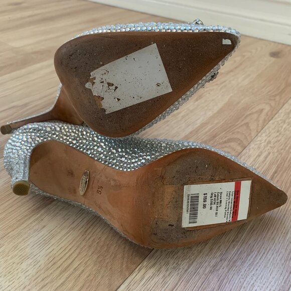 Badgley Mischka Cher II Embellished Pointed-Toe Pumps Heels - Picture 13 of 13